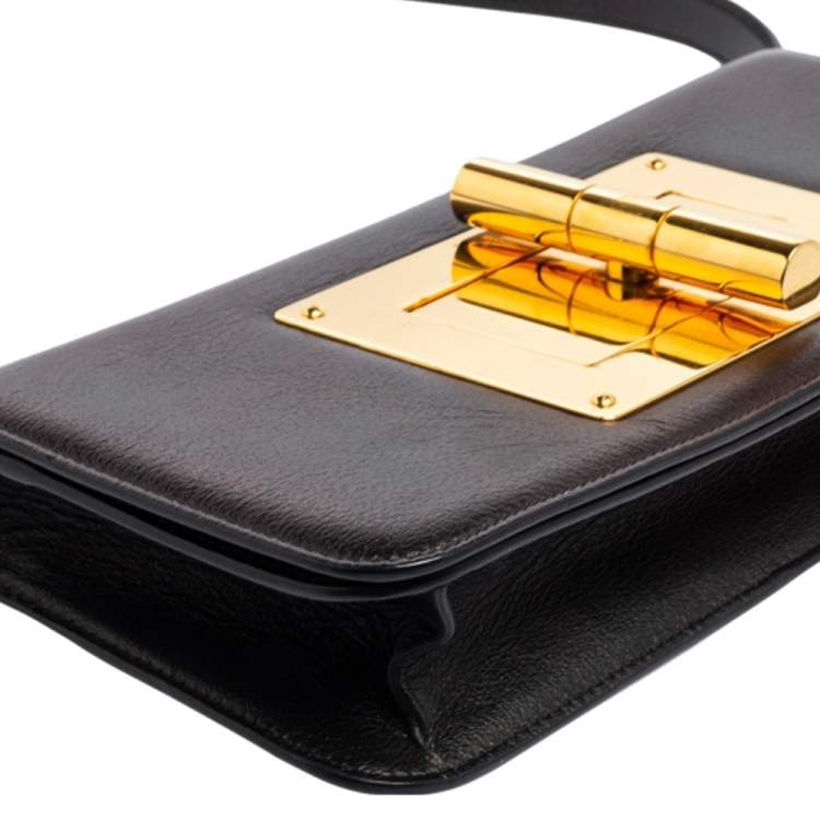 مملوكة مسبقًا Tom Ford Black Leather Natalia Convertible Clutch