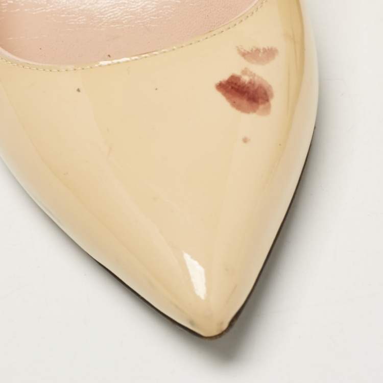 Pre Owned Tom Ford Beige Patent Leather Padlock Pumps Size 39.5