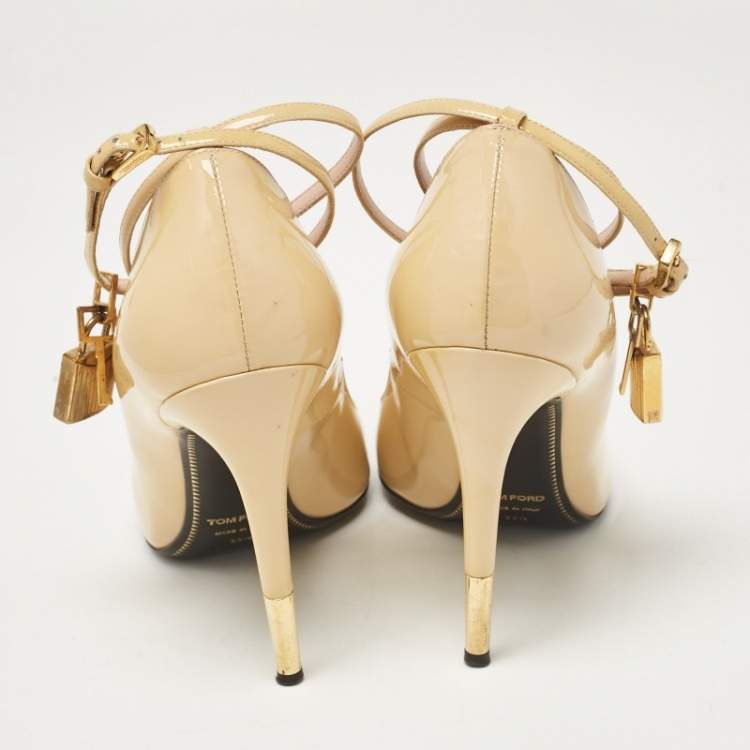 Pre Owned Tom Ford Beige Patent Leather Padlock Pumps Size 39.5