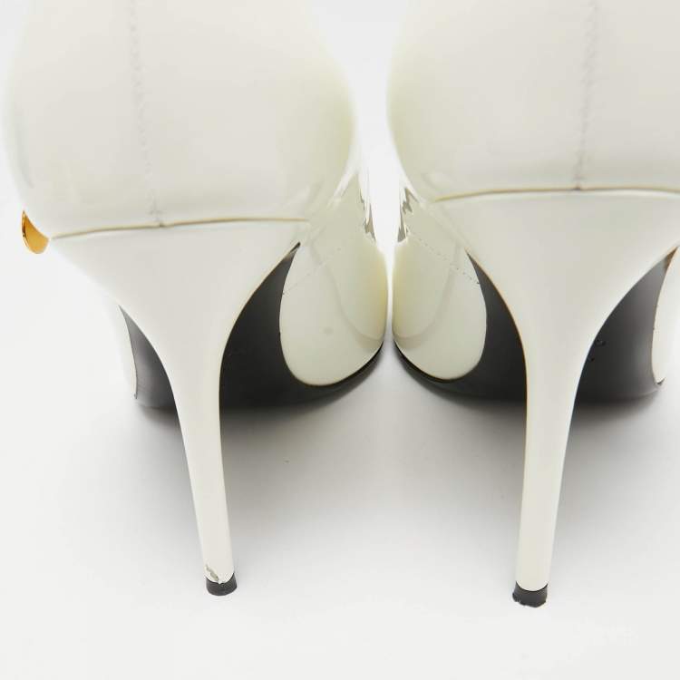 Pre Owned Tom Ford Off White Patent Leather Pointed Toe Pumps Size 39