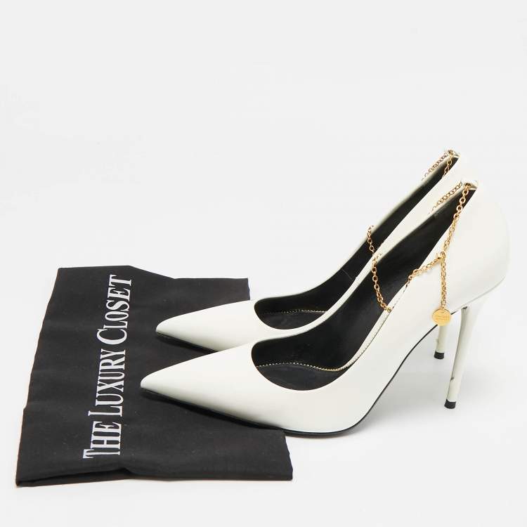 Pre Owned Tom Ford Off White Patent Leather Pointed Toe Pumps Size 39