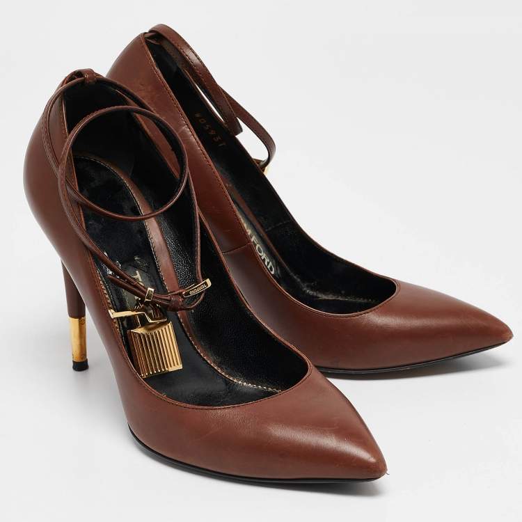 Pre Owned Tom Ford Brown Leather Padlock Pumps Size 37.5