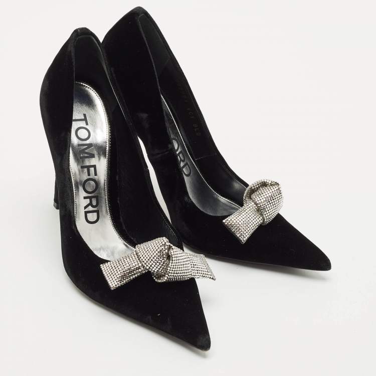 Pre Owned Tom Ford Black Velvet Crystal Embellished Bow Pumps Size 41