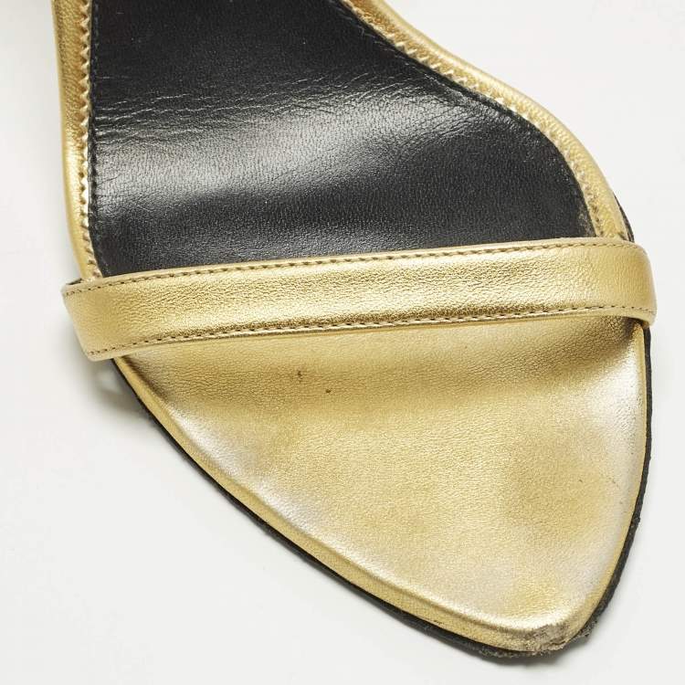 مملوكة مسبقًا Tom Ford Padlock Size 39 Gold Leather Ankle Strap Sandals