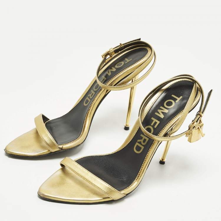 مملوكة مسبقًا Tom Ford Padlock Size 39 Gold Leather Ankle Strap Sandals