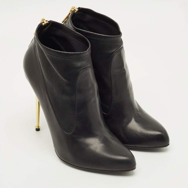 مملوكة مسبقًا Tom Ford Size 41 Black Leather Booties