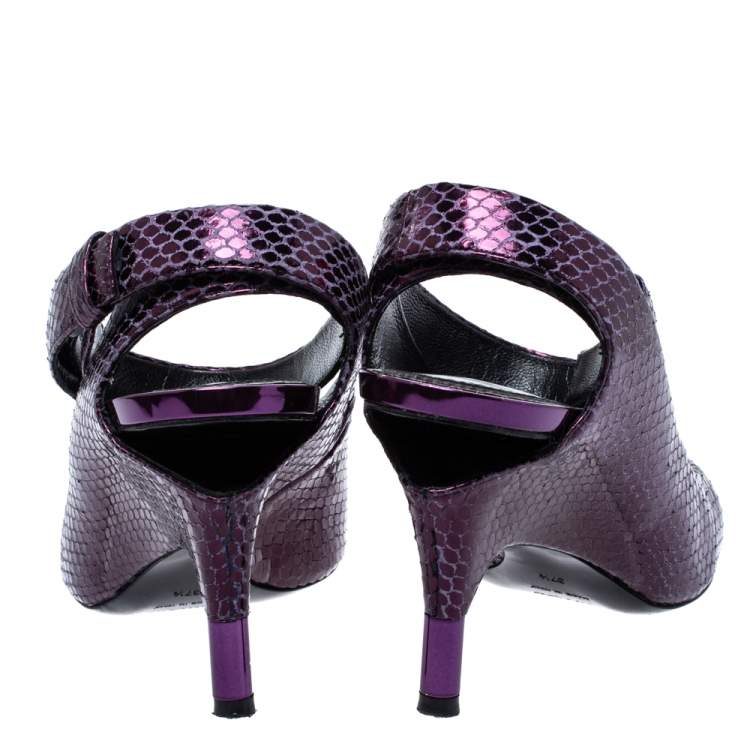 Pre Owned Tom Ford Plum Snakeskin Pointed Toe Cut Out Heel Pumps Size 37.5
