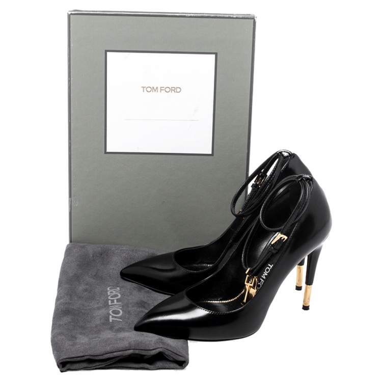 Pre Owned Tom Ford Black Patent Leather Padlock Pointed Toe Pumps Size 37