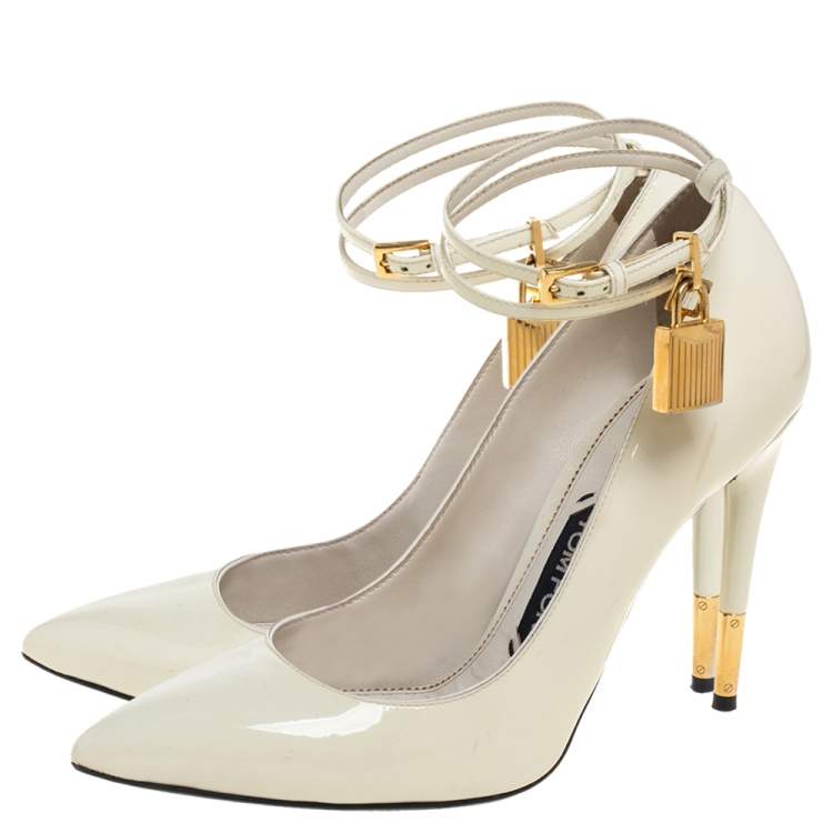 Pre Owned Tom Ford Cream Patent Leather Padlock Ankle Wrap Pointed Toe Pumps Size 38.5