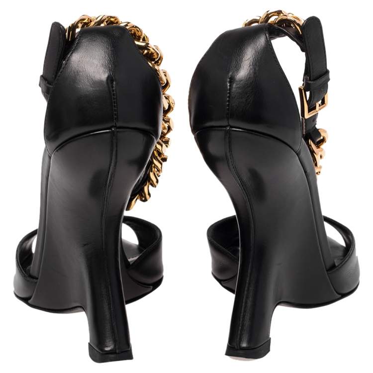 مملوكة مسبقًا Tom Ford Black Leather Chain Embellished Ankle Strap Wedge Sandals Size 36