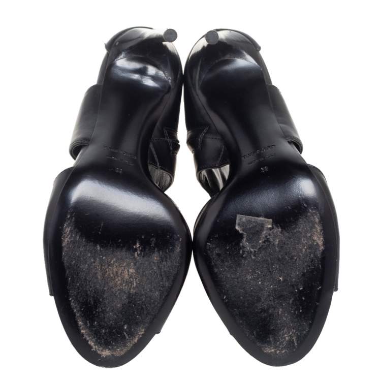 Pre Owned Tom Ford Black Leather Lock Booties Size 39