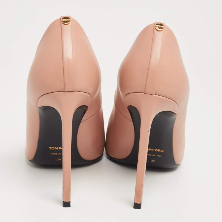 Pre Owned Tom Ford Peach Leather Pointed Toe Pumps Size 39