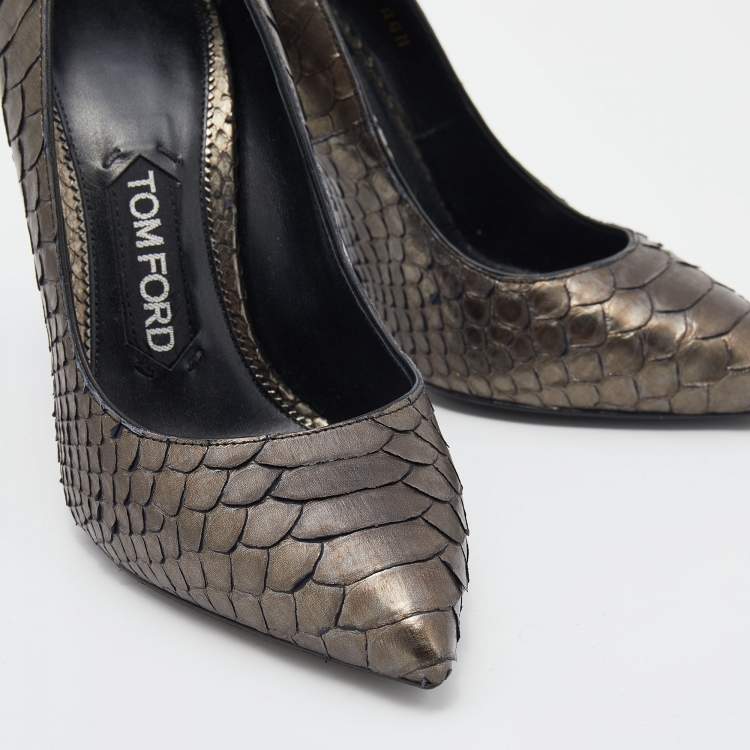 Pre Owned Tom Ford Metallic Grey Python Leather Pointed Toe Pumps Size 35