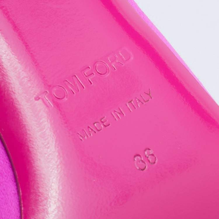 مملوكة مسبقًا Tom Ford Pink Satin Open Toe Sandals Size 36