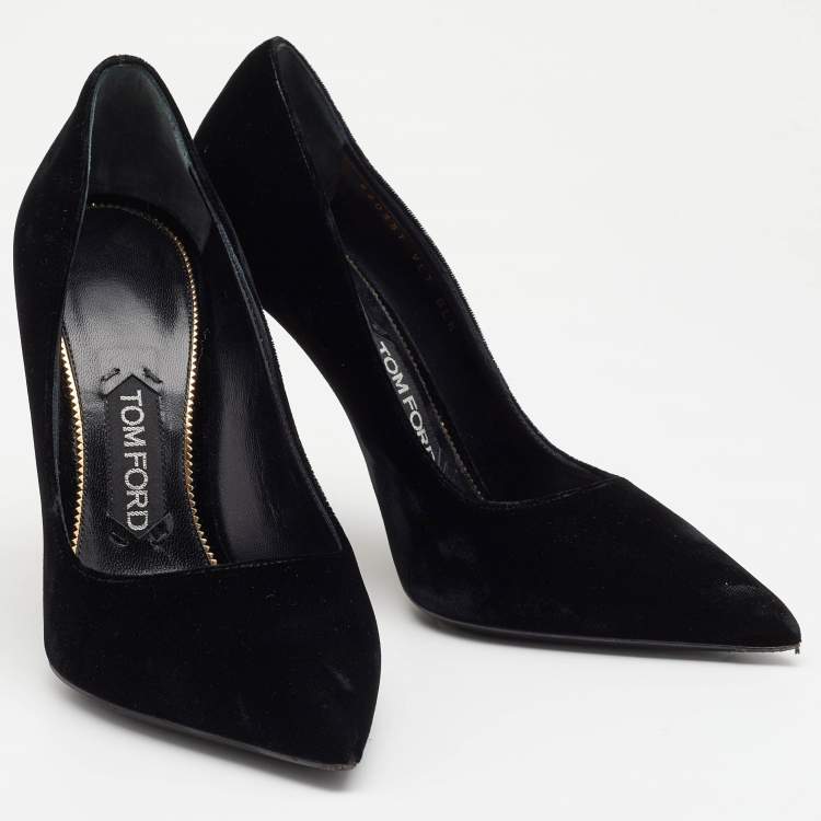 Pre Owned Tom Ford Black Velvet Pointed Toe Pumps Size 38