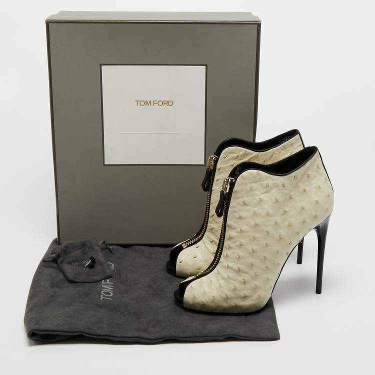 Pre Owned Tom Ford Cream/Black Ostrich Leather Booties Size 39