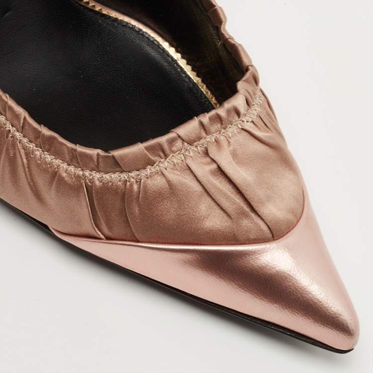 Pre Owned Tom Ford Two Tone Pleated Fabric and Leather Ankle Tie Pumps Size 39