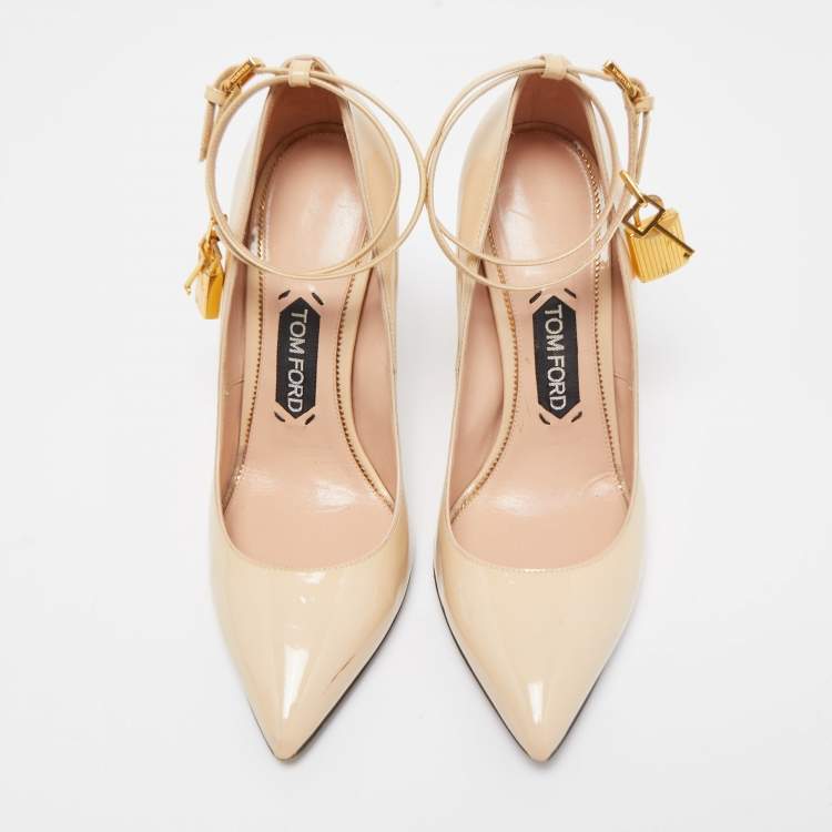 Pre Owned Tom Ford Cream Patent Leather Padlock Ankle Strap Pumps Size 38.5