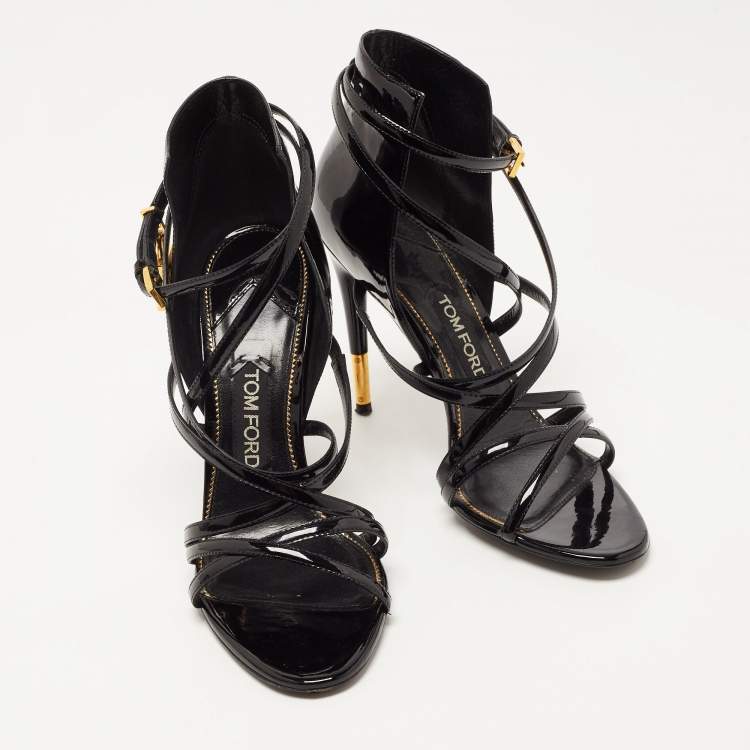 مملوكة مسبقًا Tom Ford Black Patent Leather Padlock Strappy Sandals Size 38.5