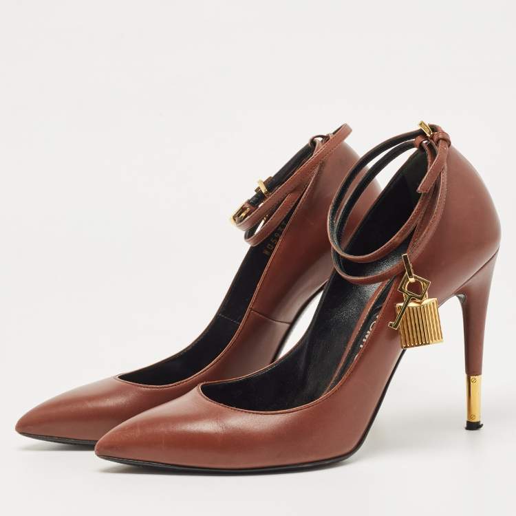 Pre Owned Tom Ford Brown Leather Padlock Pumps Size 38.5