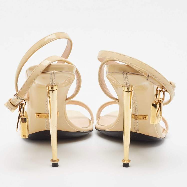 Pre Owned Tom Ford Cream Patent Leather Padlock Ankle Strap Sandals Size 39