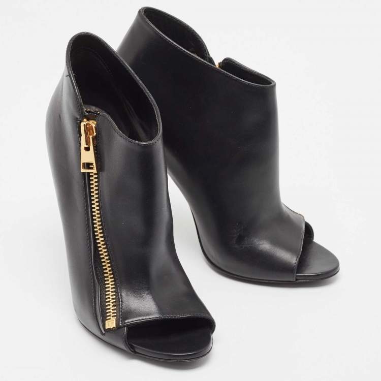 Pre Owned Tom Ford Black Leather Zip Up Ankle Boots Size 38.5