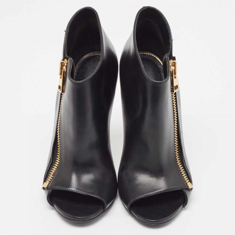 Pre Owned Tom Ford Black Leather Zip Up Ankle Boots Size 38.5