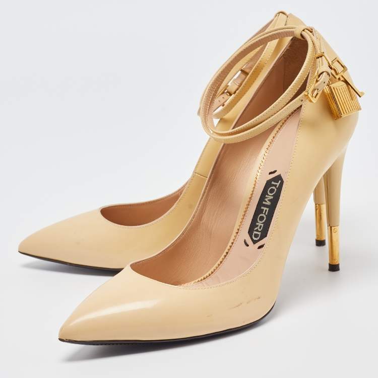 Pre Owned Tom Ford Cream Patent Leather Padlock Pumps Size 41