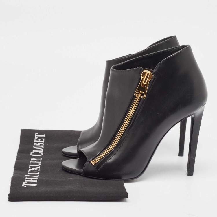Pre Owned Tom Ford Black Leather Ankle Boots Size 37