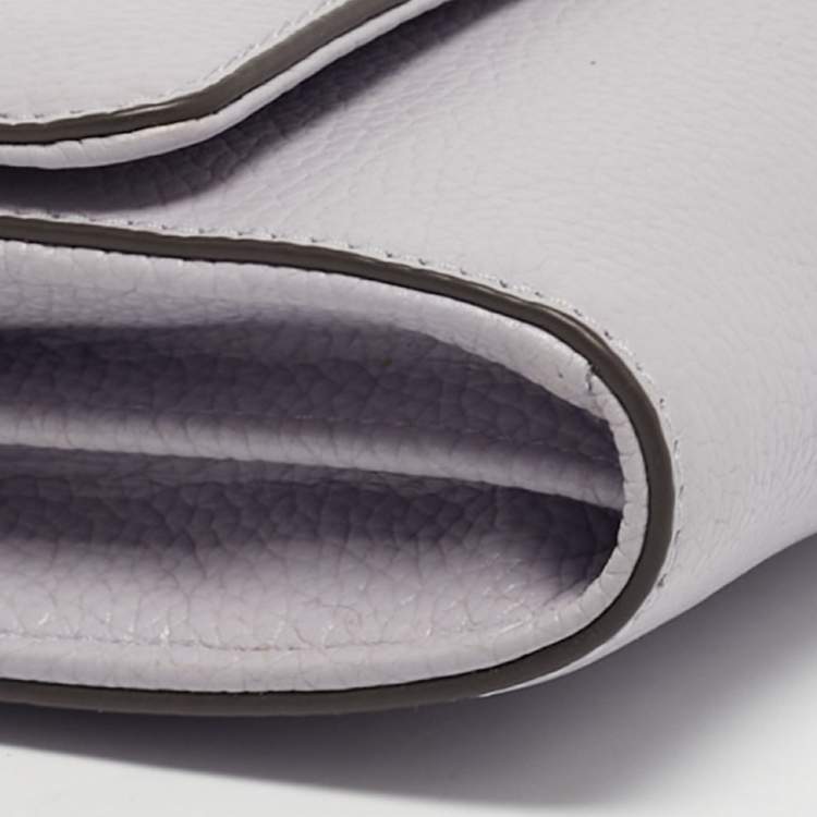 مملوكة مسبقًا Tory Burch Britten Lilac Leather Wallet On Chain