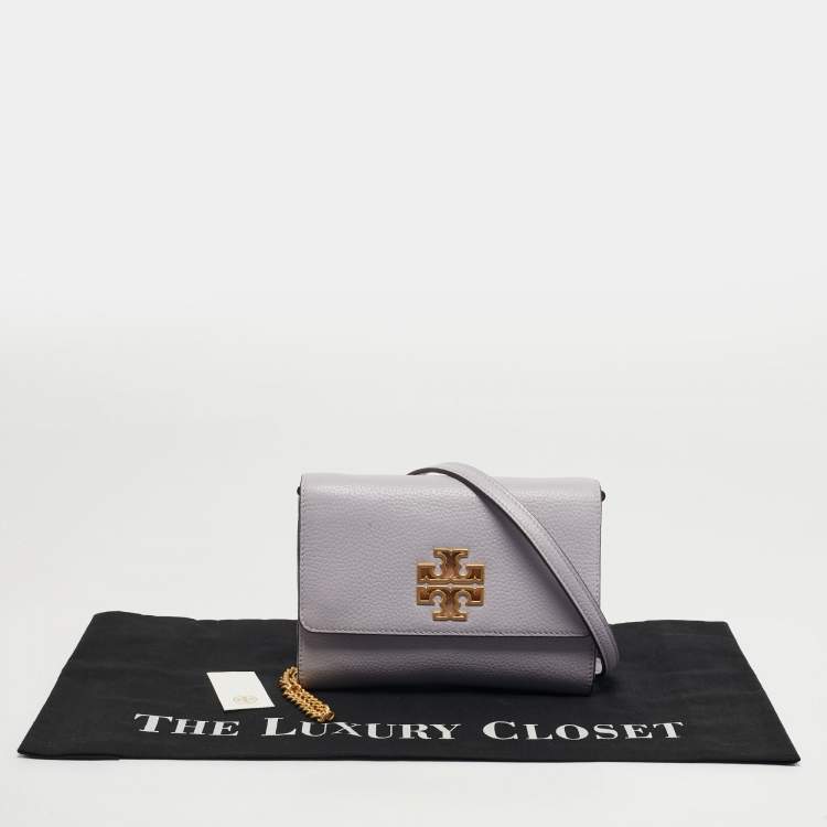 مملوكة مسبقًا Tory Burch Britten Lilac Leather Wallet On Chain