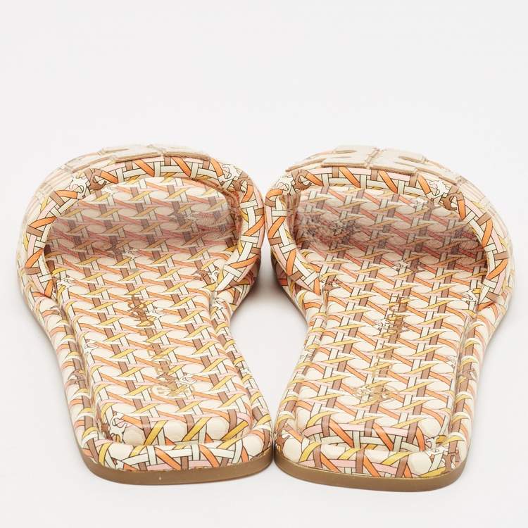 مملوكة مسبقًا Tory Burch Two Tone Leather Flat Sandals Size 37