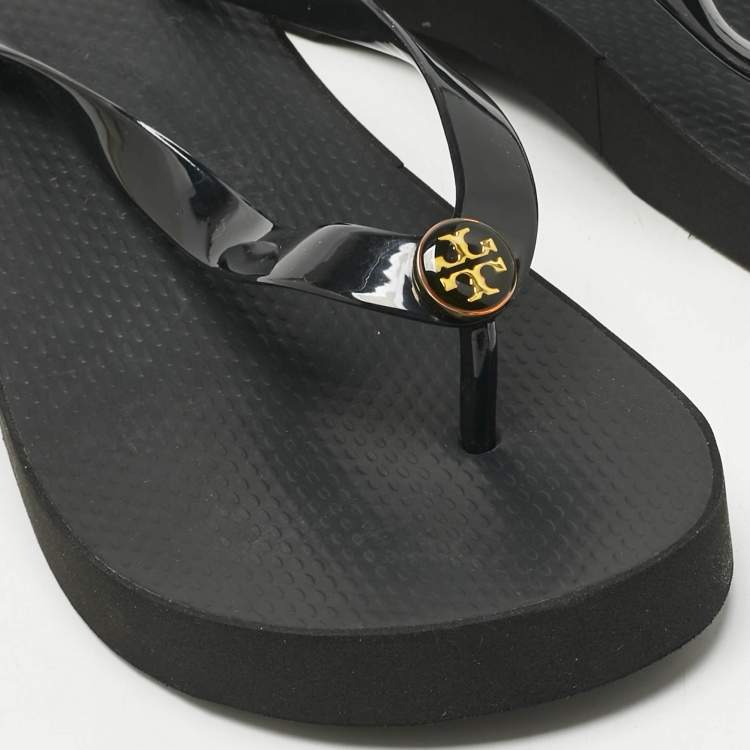 Pre Owned Tory Burch Black Rubber Cut-Out Wedge Flip Flops Size 40
