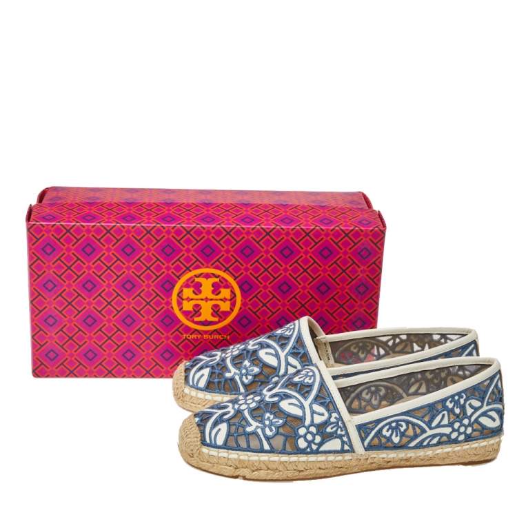 Pre Owned Tory Burch Blue/White Embroidered Leather Cutout Espadrille Flats Size 40.5