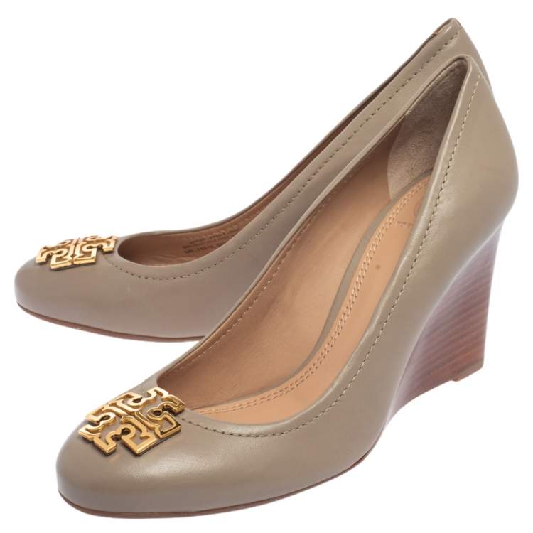 Pre Owned Tory Burch Grey Leather Melinda Wedge Pumps Size 37.5