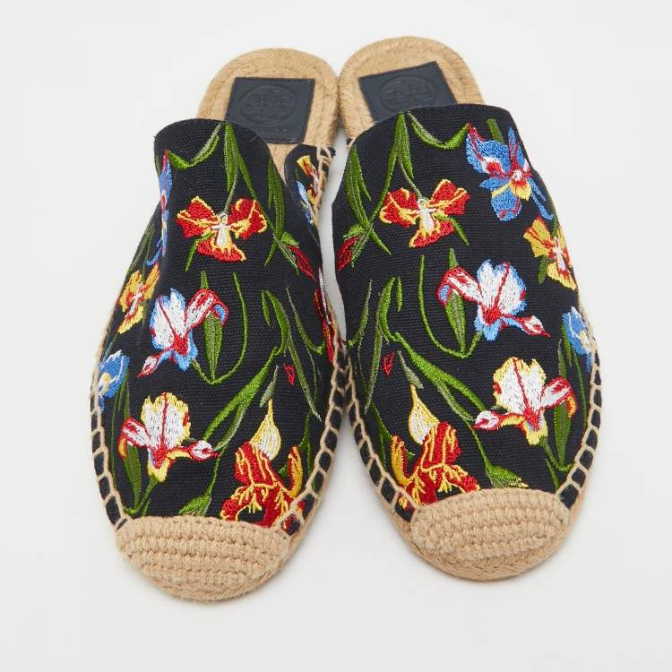 مملوكة مسبقًا Tory Burch Navy Blue Canvas Floral Espadrille Mules Size 38