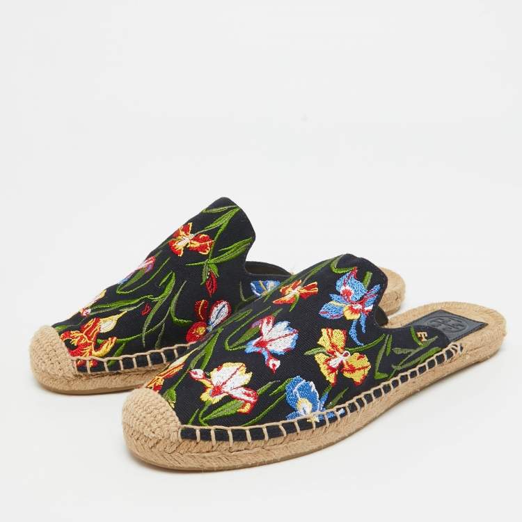 مملوكة مسبقًا Tory Burch Navy Blue Canvas Floral Espadrille Mules Size 38