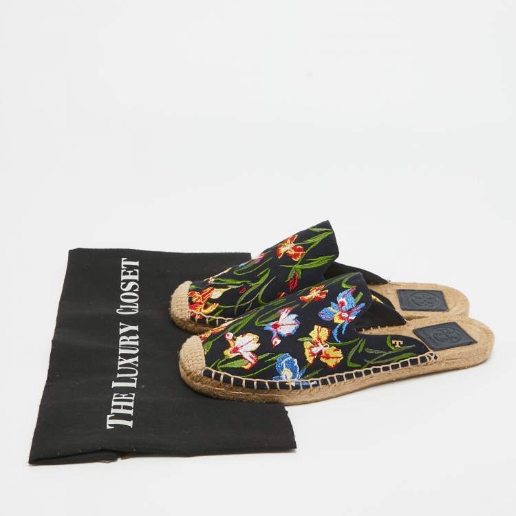 مملوكة مسبقًا Tory Burch Navy Blue Canvas Floral Espadrille Mules Size 38