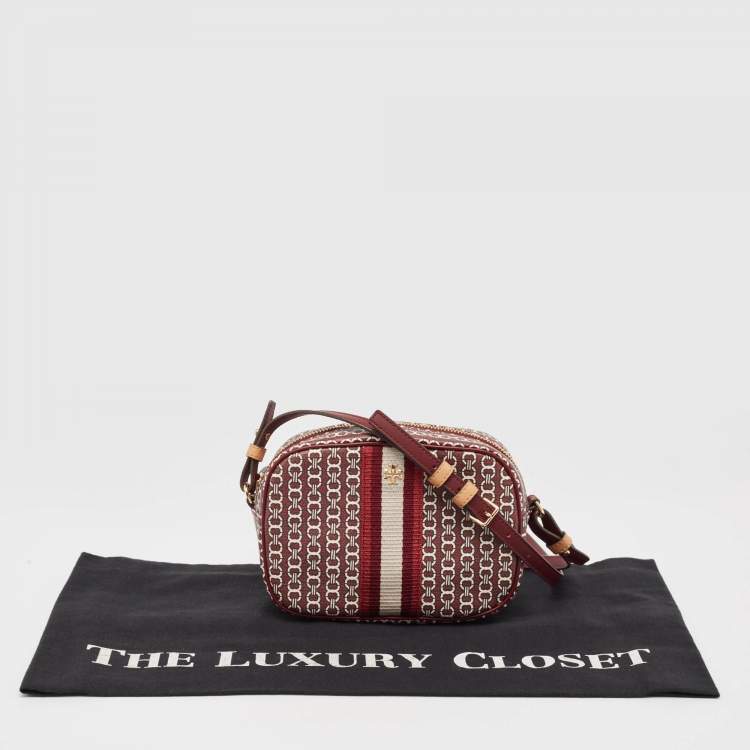 مملوكة مسبقًا Tory Burch Burgundy Gemini Link Coated Canvas Camera Crossbody Bag