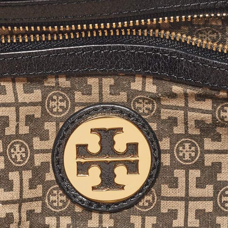 Pre Owned Tory Burch Black Iridescent Leather Logo Detail Hobo