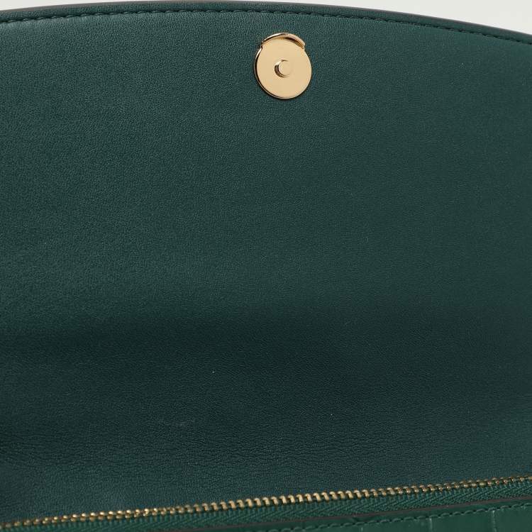 Pre Owned Tory Burch Green Croc Embossed Leather Robinson Wallet On Chain
