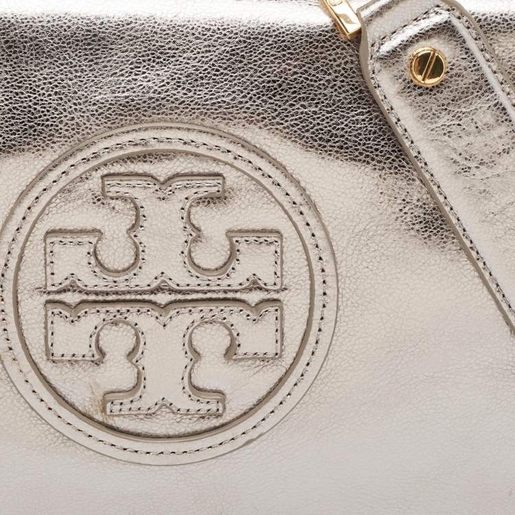 Pre Owned Tory Burch Silver Patent Leather Reva Chain Clutch
