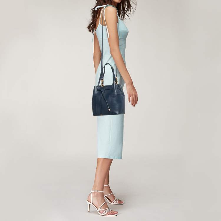 Pre Owned Tory Burch Navy Blue Leather Mini Block-T Bucket Bag