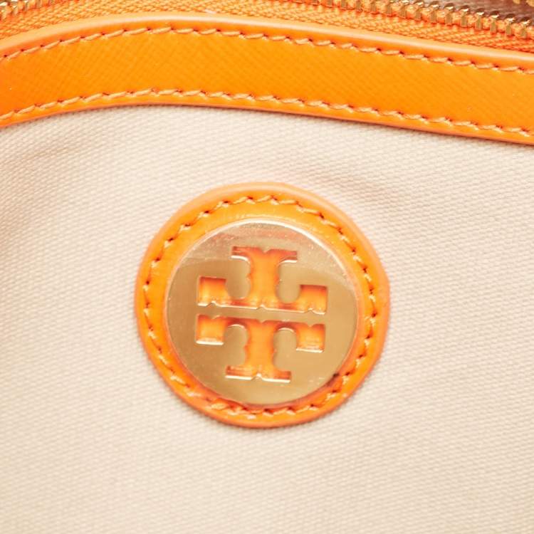 مملوكة مسبقًا Tory Burch Orange Patent Leather Envelope Clutch