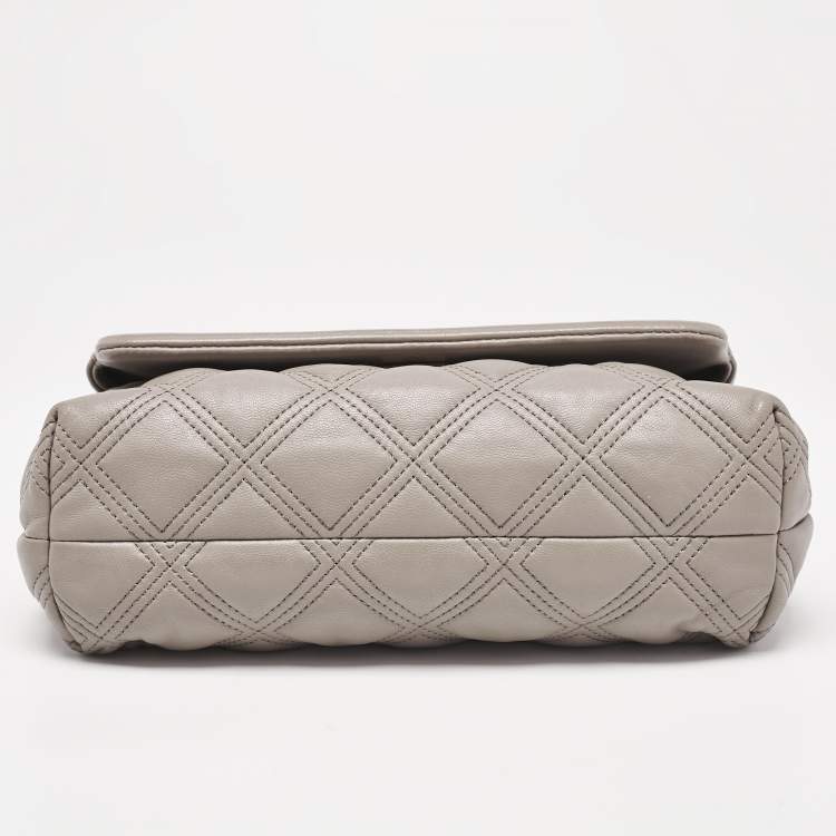 مملوكة مسبقًا Tory Burch Beige Quilted Leather Fleming Soft Shoulder Bag