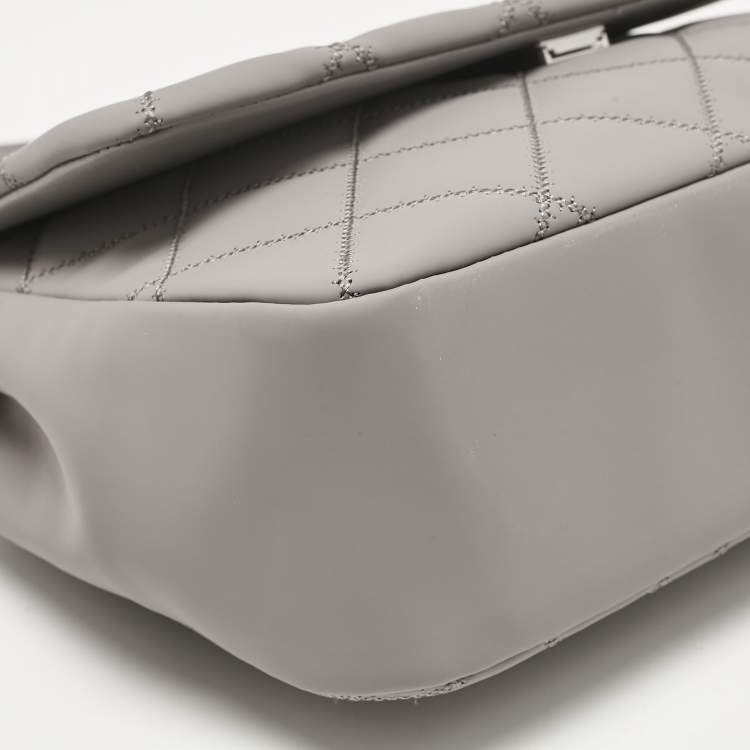 Pre Owned Tory Burch Grey Quilted Leather Willa Matte Shoulder Bag