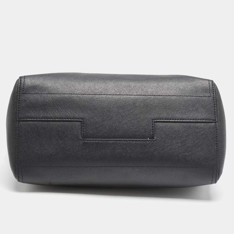 Pre Owned Tory Burch Black Leather Small Robinson Tote