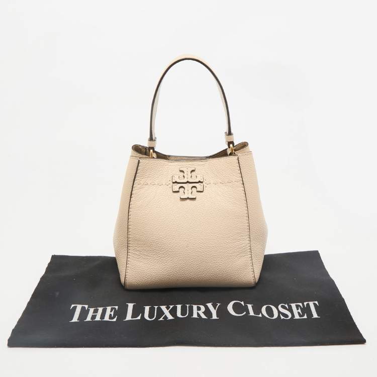 Pre Owned Tory Burch Cream Leather Small McGraw Bucket Bag