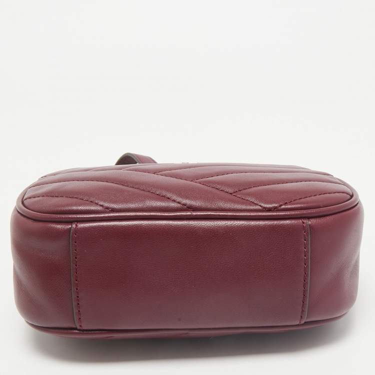Pre Owned Tory Burch Burgundy Chevron Leather Kira Camera Bag