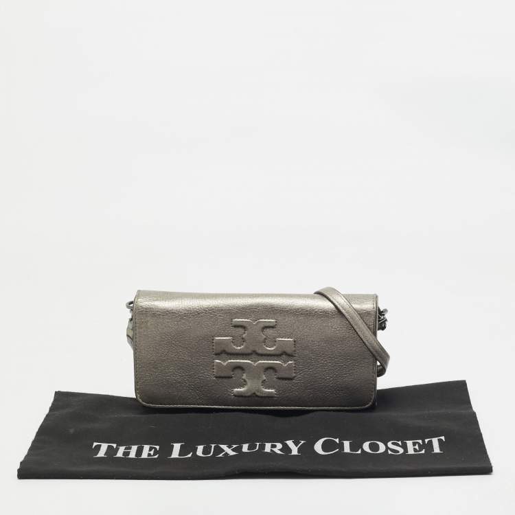 Pre Owned Tory Burch Metallic Grey Leather Logo Embossed Flap Clutch Bag